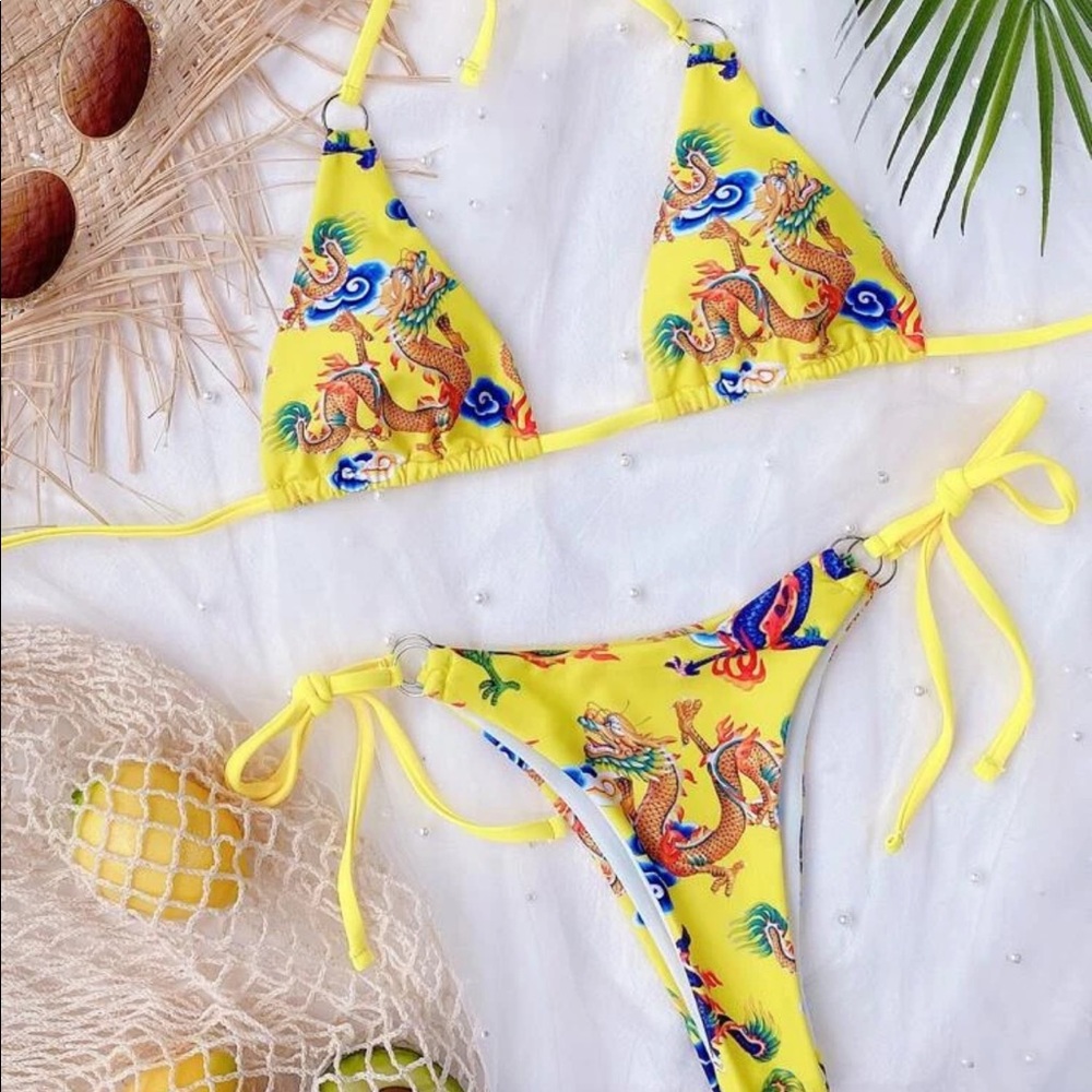 Yellow printed bikini size medium - Picture 2 of 5